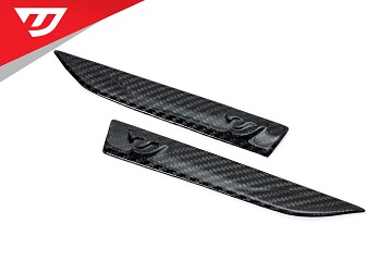 Carbon Fiber Fender Badge Set for MK8