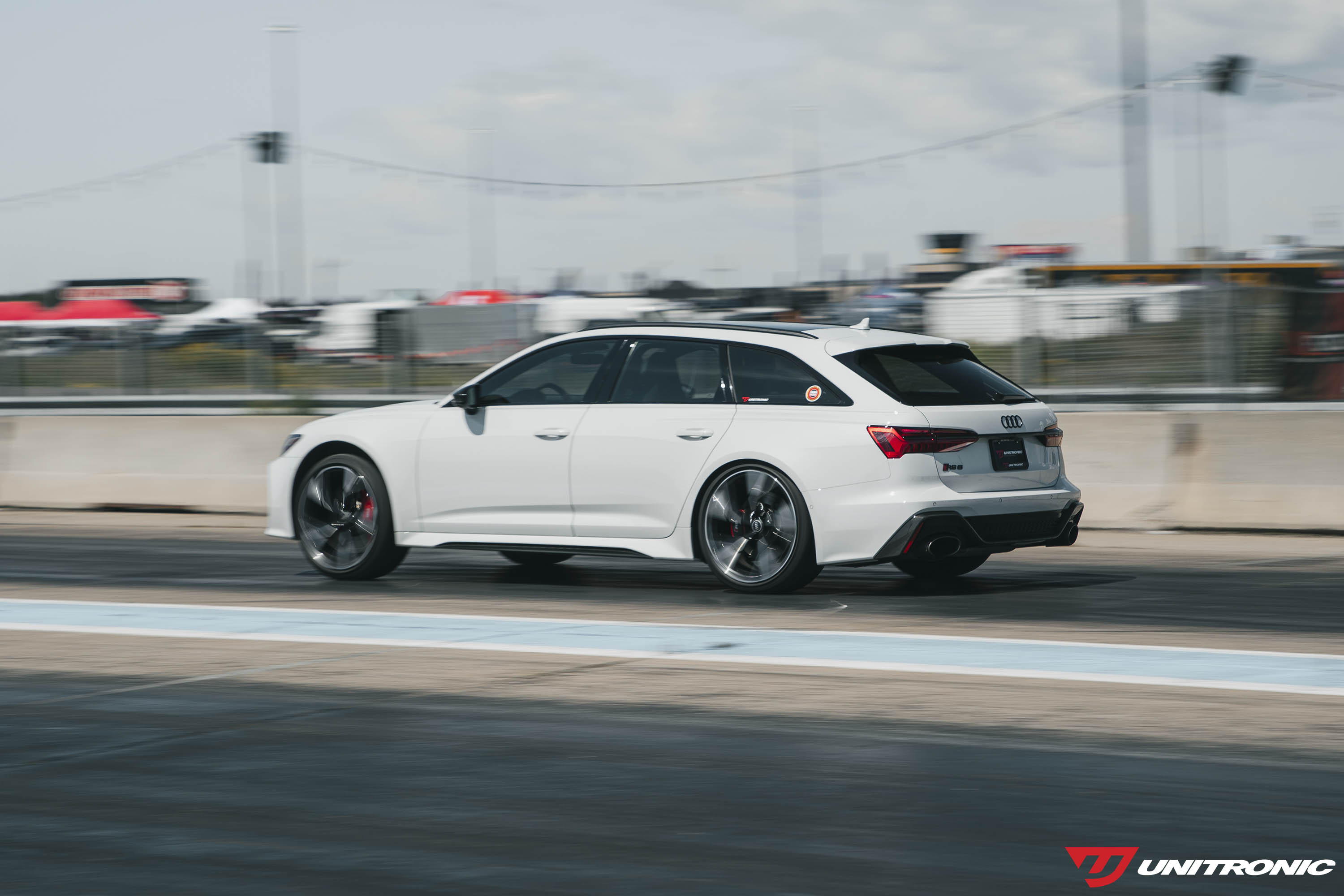 c8-rs6-drag