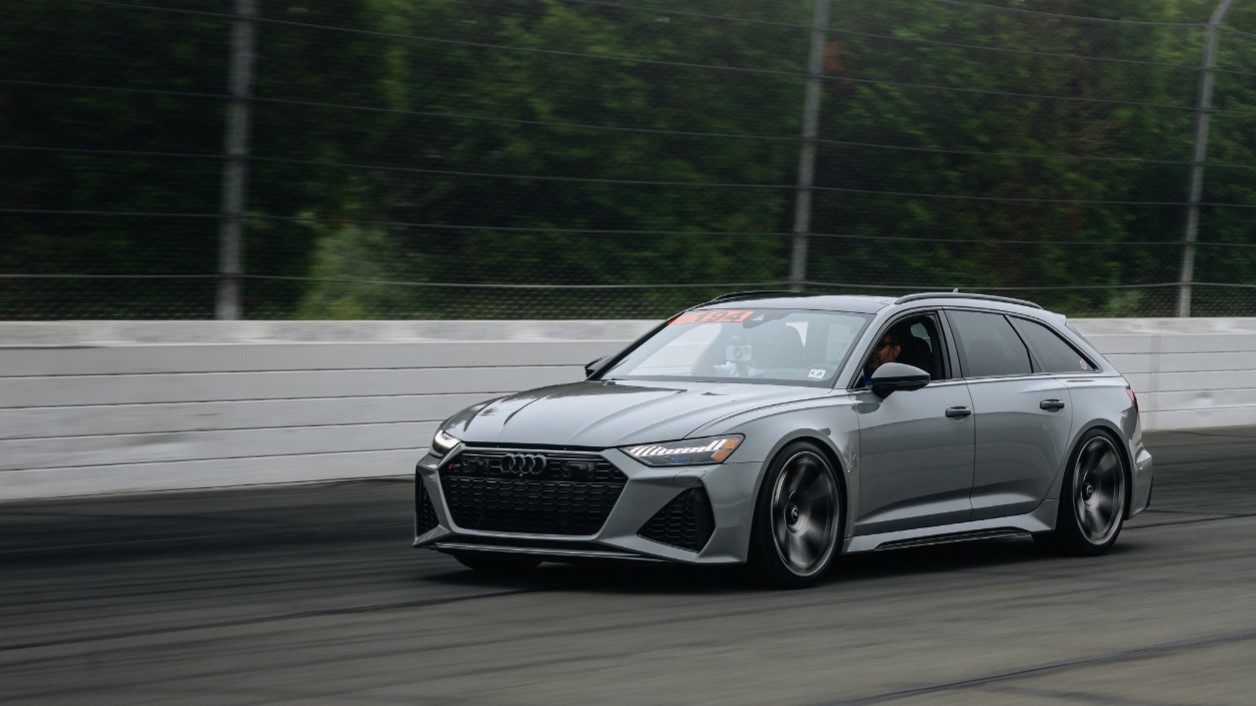 Audi C8 RS6