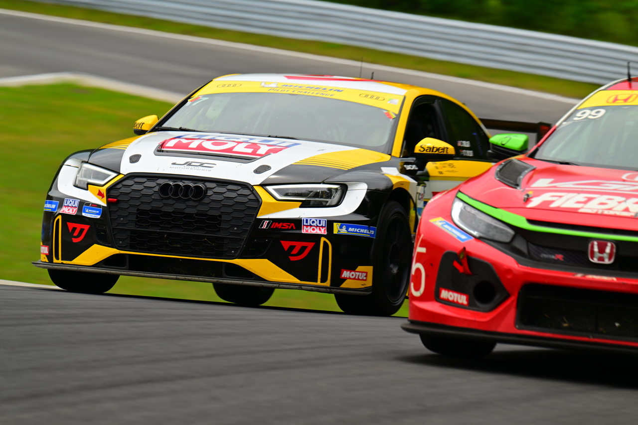 Uni JDC Audi RS 3 LMS TCR