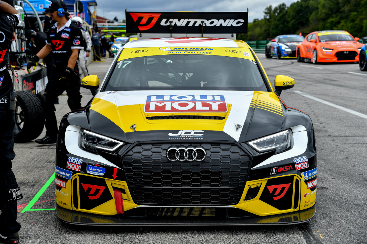 Uni JDC Audi RS 3 LMS TCR