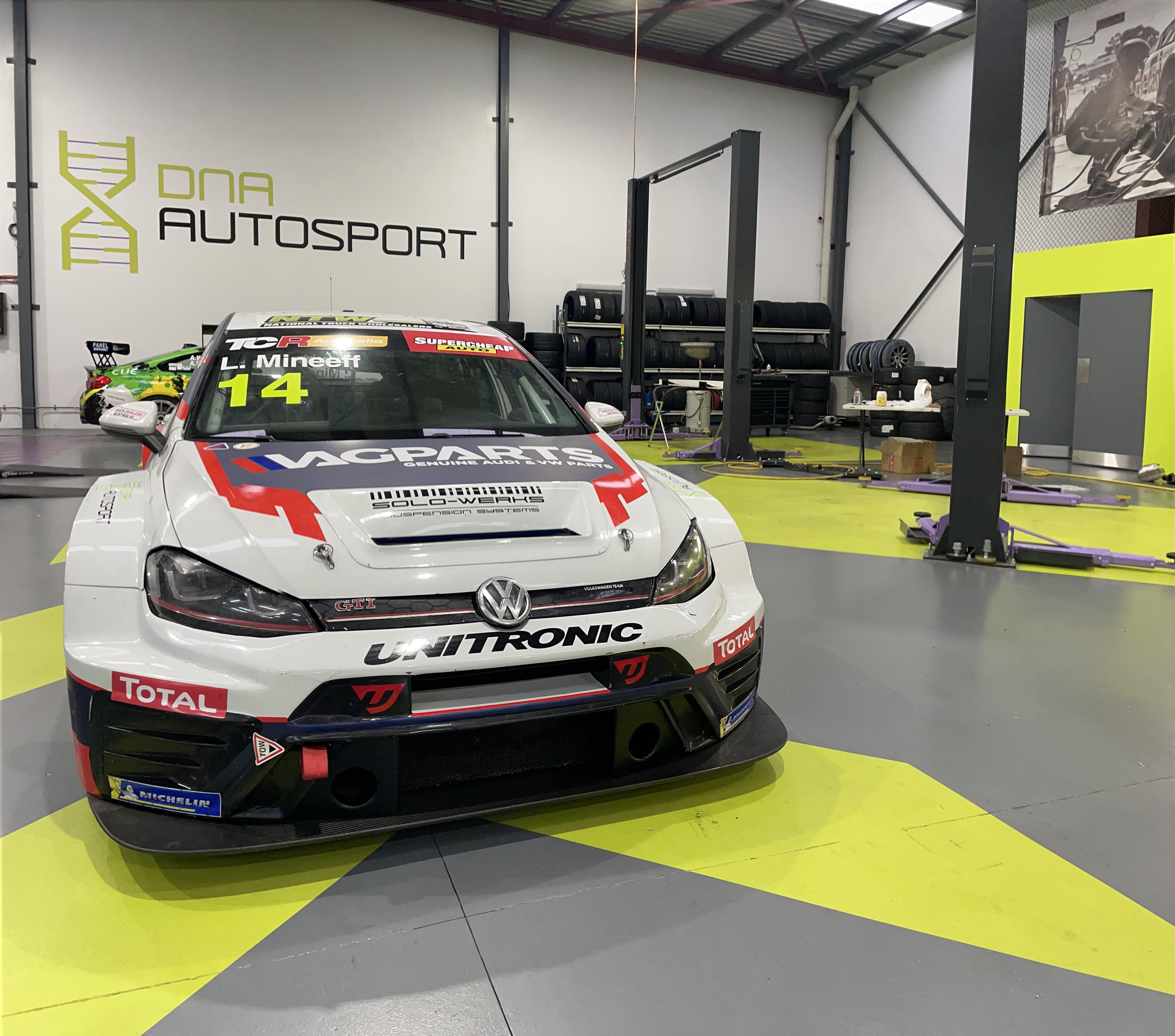 Uni TCR Australia